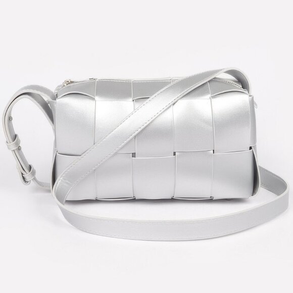 Faux Leather Braided Zip Bag - Picture 6 of 7